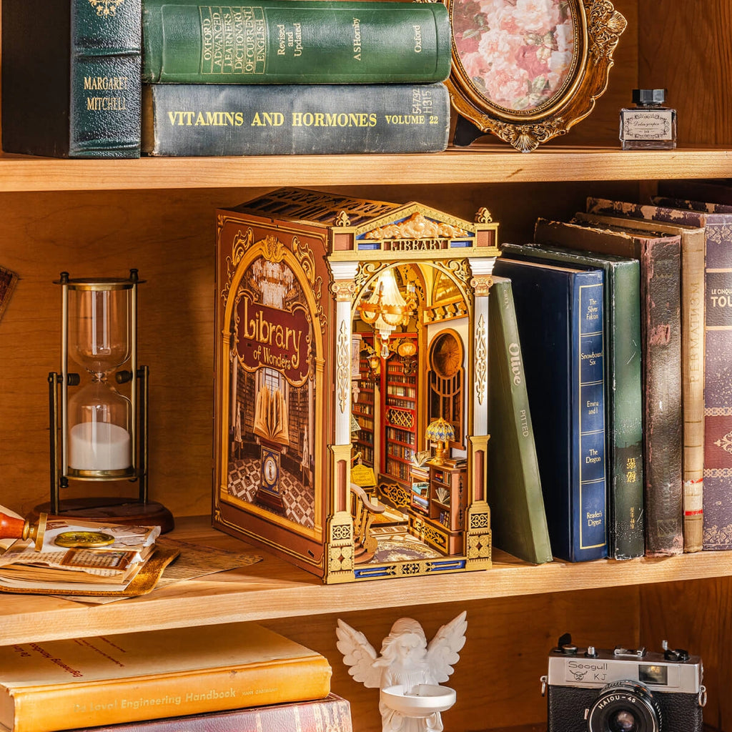Biblioteca de Maravilhas | Book Nook DIY