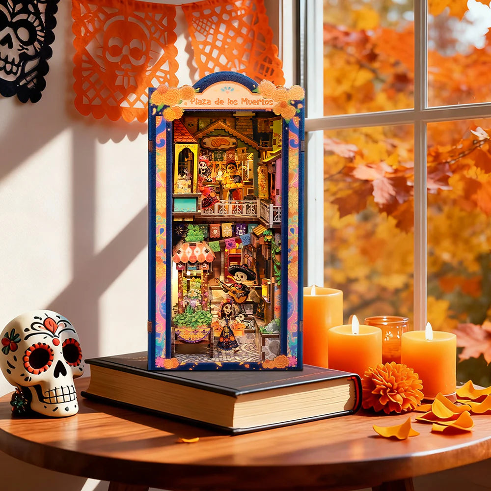Plaza de los Muertos | Book Nook DIY