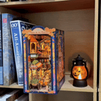 Plaza de los Muertos | Book Nook DIY