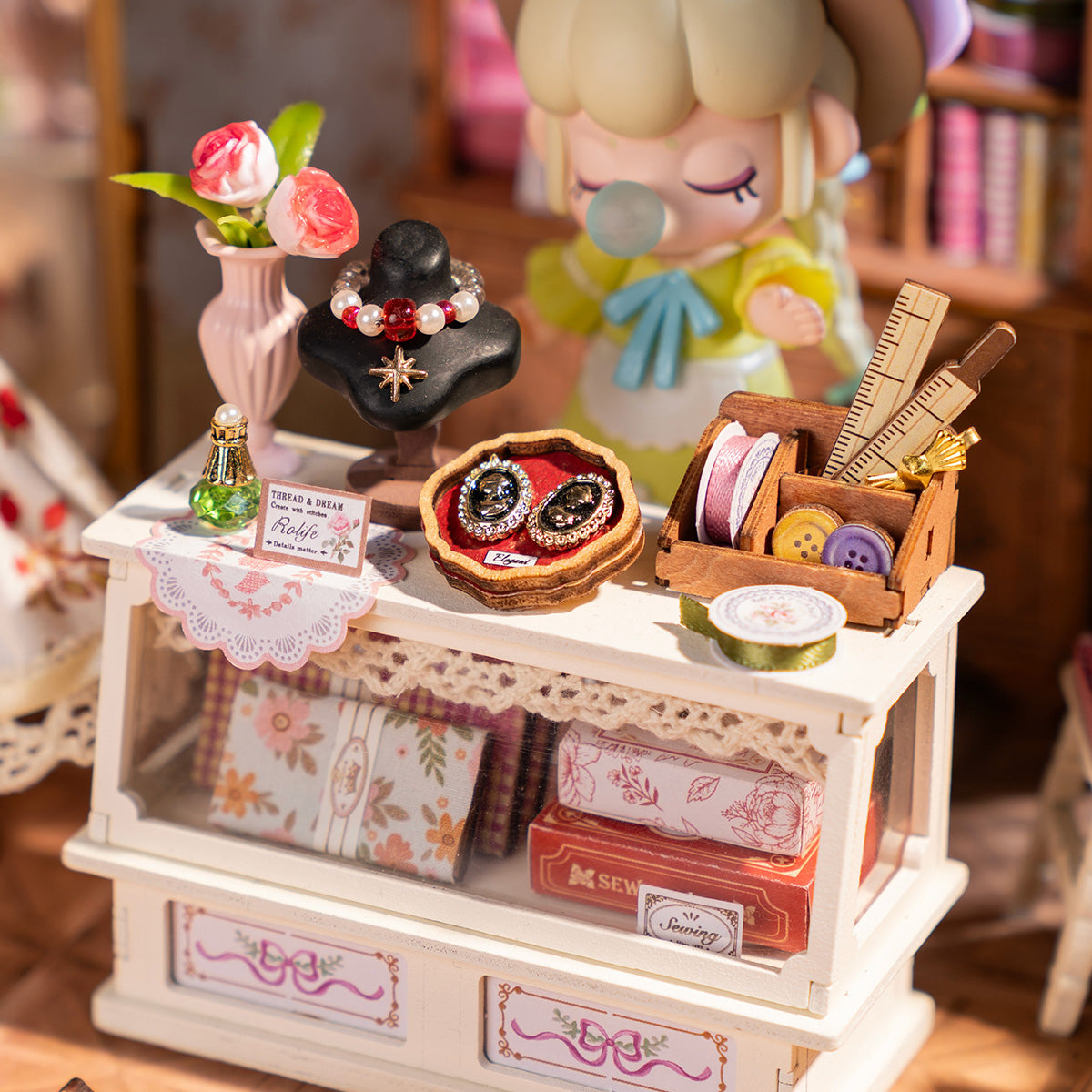 Ateliê de Costura Retrô Casa Miniatura DIY