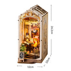 Café Charmoso | Book Nook DIY