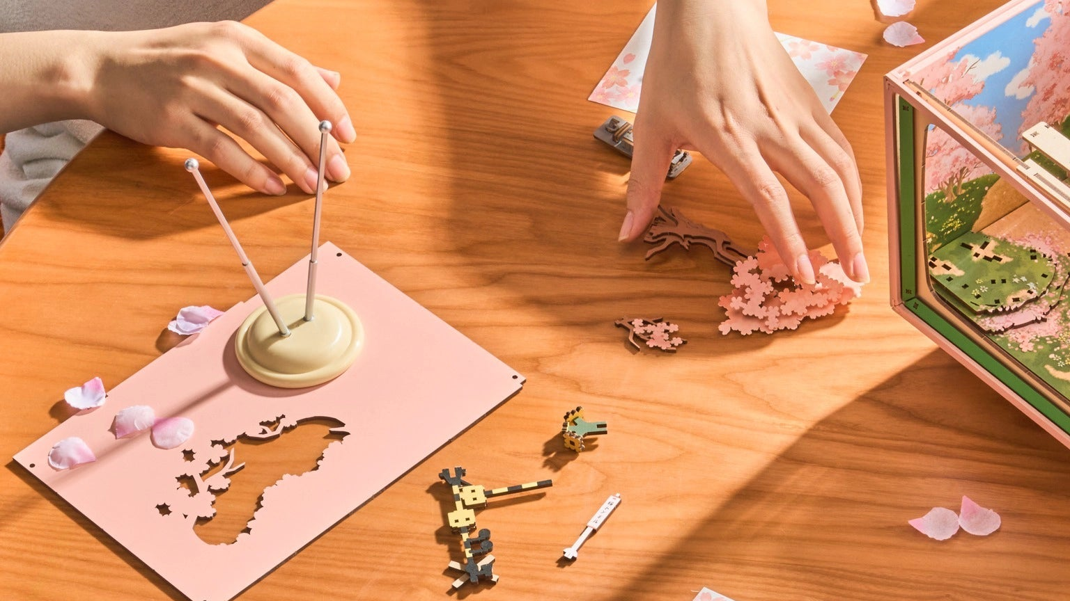 caixa musical trem das cerejeiras quebra cabeca 3d madeira diy - montagem imagem 1