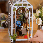 Casa de Jardim | Book Nook DIY