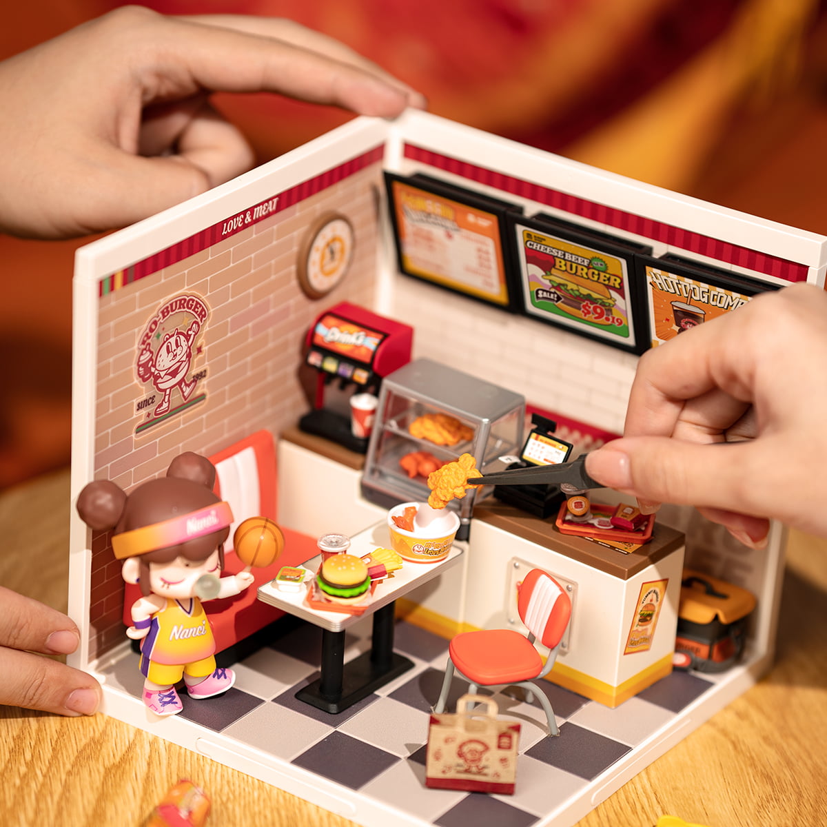 Lanchonete Yum Yum Burgers Casa Miniatura DIY