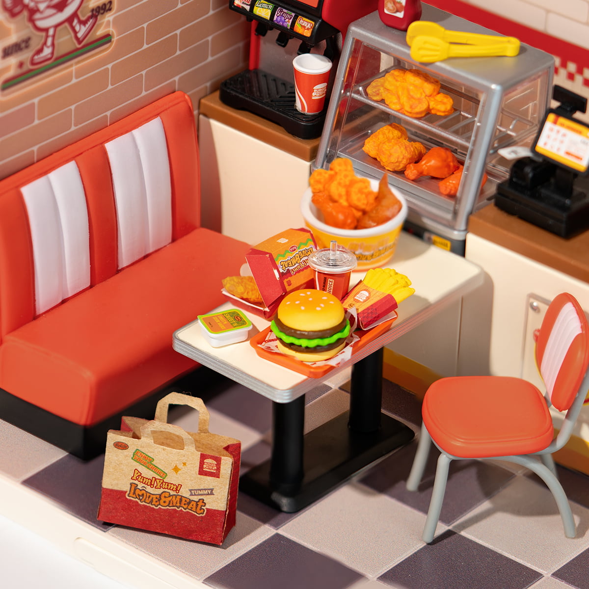 Lanchonete Yum Yum Burgers Casa Miniatura DIY