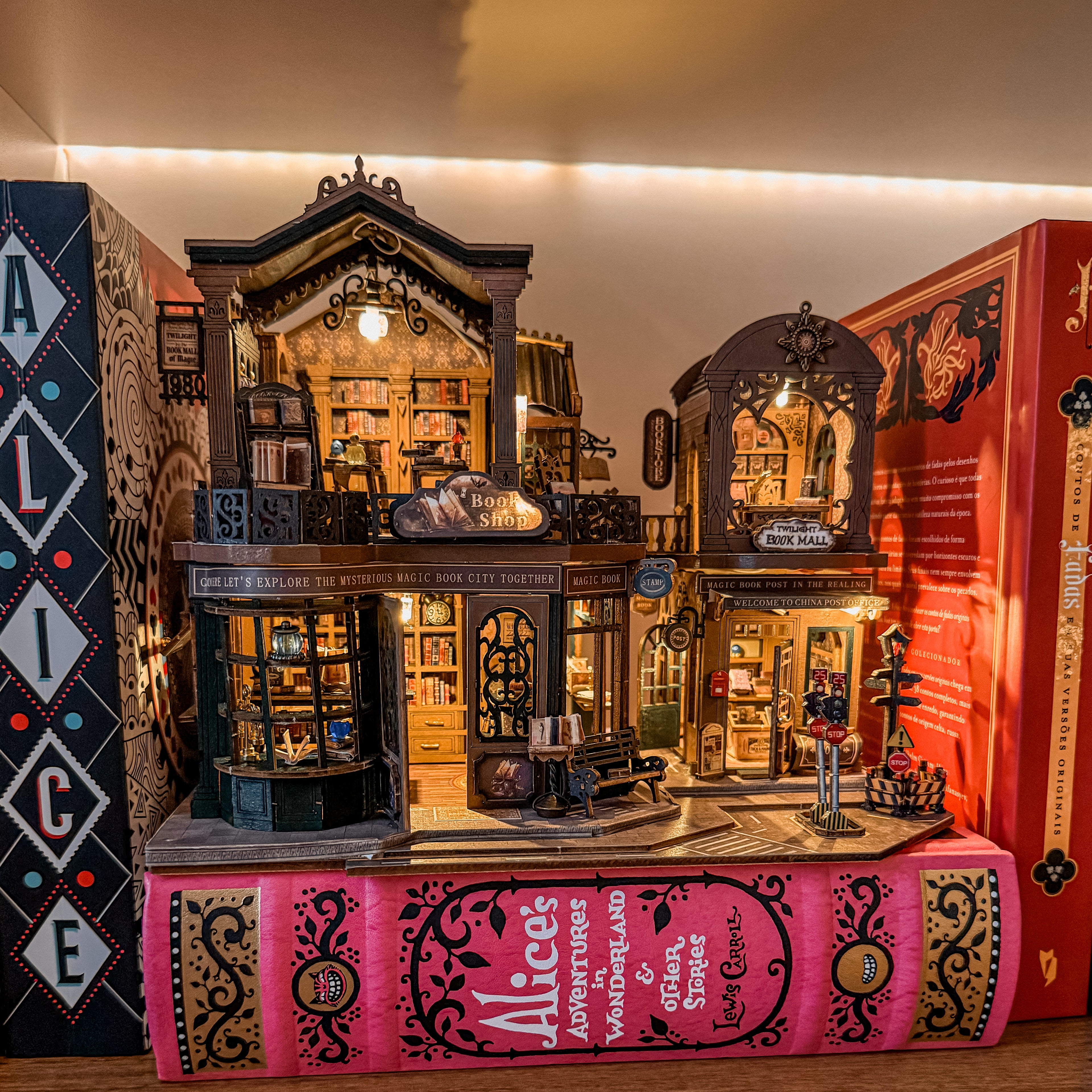 Livraria Crepúsculo | Casa Miniatura DIY