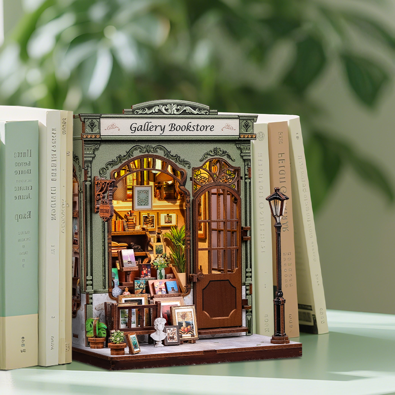 Livraria & Galeria de Arte Casa Miniatura DIY