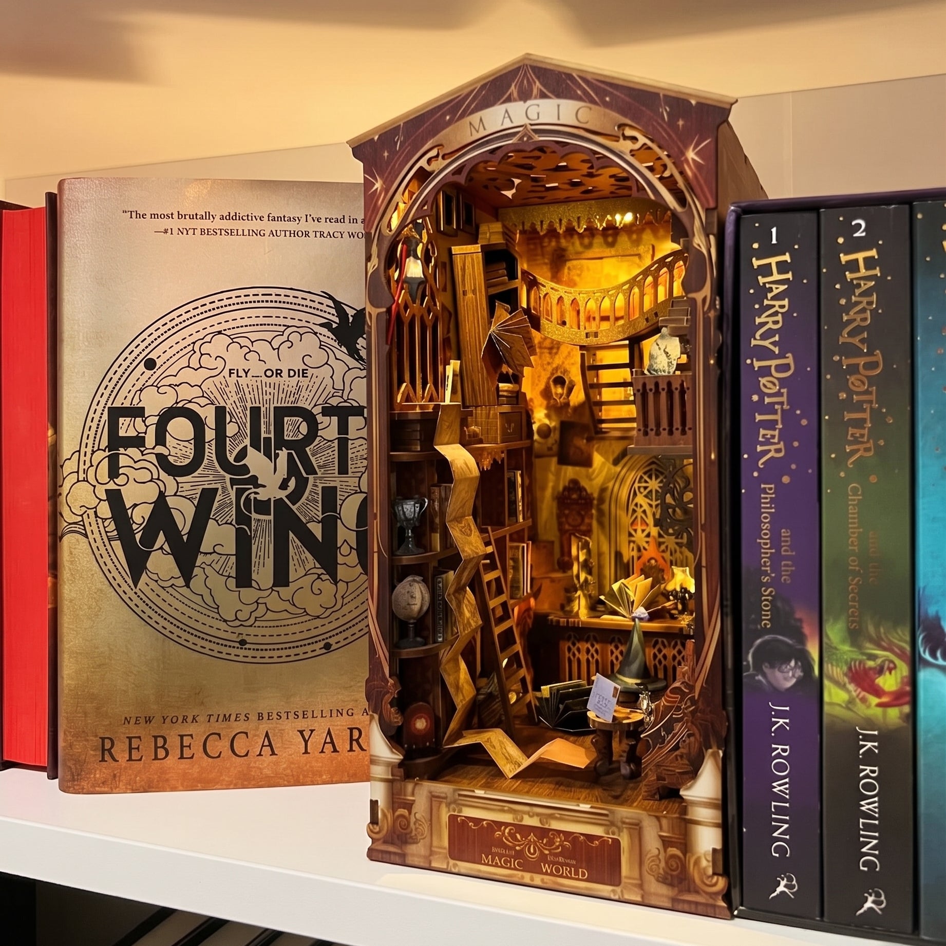 Mundo Mágico | Book Nook DIY