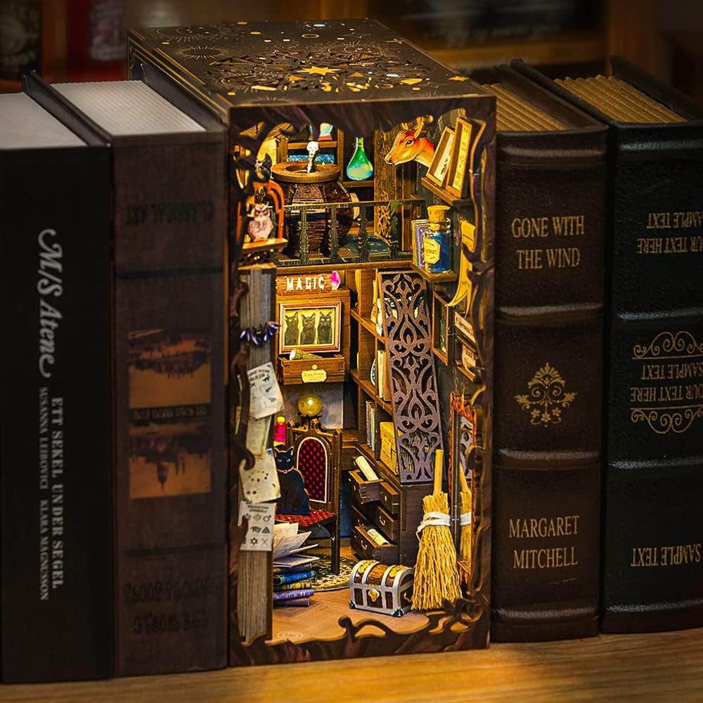 O Farmacêutico Mágico Book Nook DIY