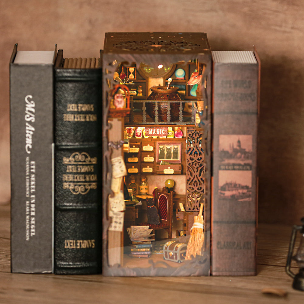 O Farmacêutico Mágico Book Nook DIY