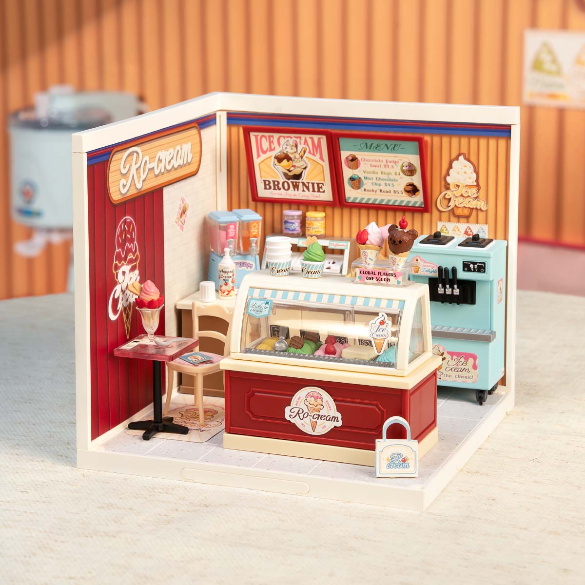 Sorveteria Deliciosa Casa Miniatura DIY