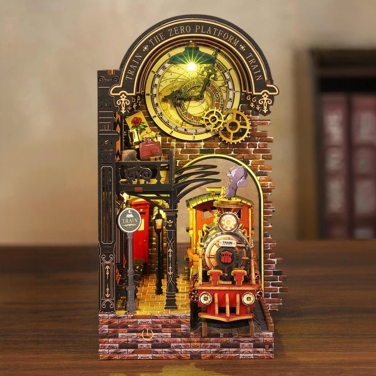 Trem Plataforma Zero | Book Nook DIY